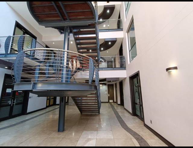 BUSINESS PROPERTY TO RENT IN CONSTANTIA KLOOF